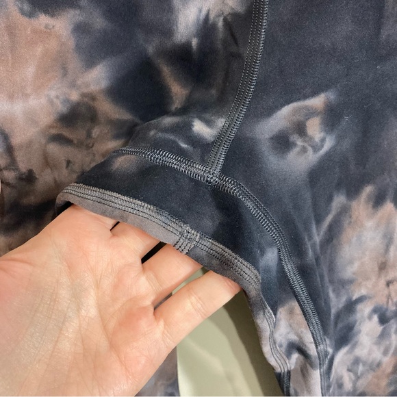 Lululemon Align High Rise 25” Inseam Grey Purple Smokey Tie Dye Print - Picture 9 of 10